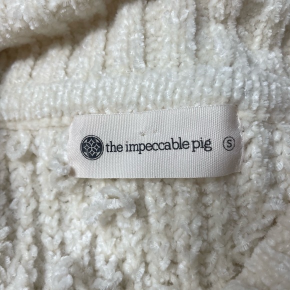 The Impeccable Pig Elegant Crop Cream Cowl Neck Sweater, Small - Picture 4 of 6